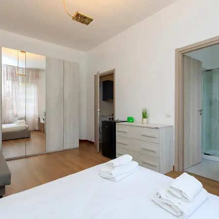 شقة I-host - Imperia 21 *